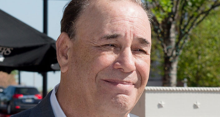 Here’s How Bar Rescue’s Jon Taffer Knows A Bar Is No Good – Exclusive